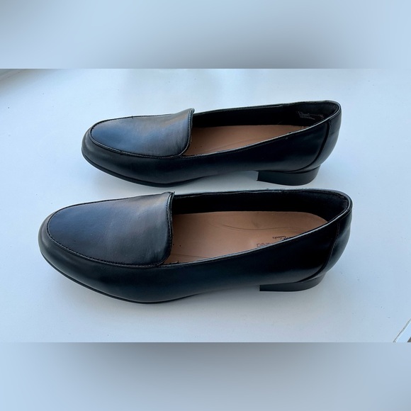 Classic 100% Black Leather Loafers Unstructured Clarks  Arch Support NWOT - Picture 3 of 11